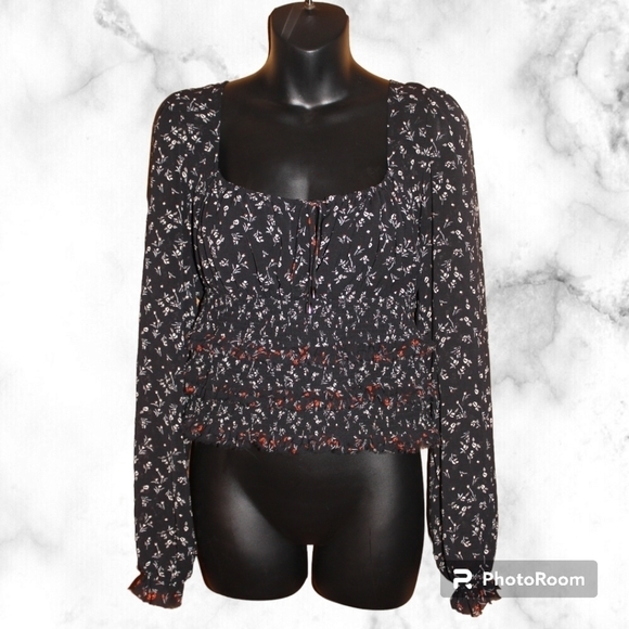 Free People Tops - FREE People Black Floral Print Ruched Crop Top
